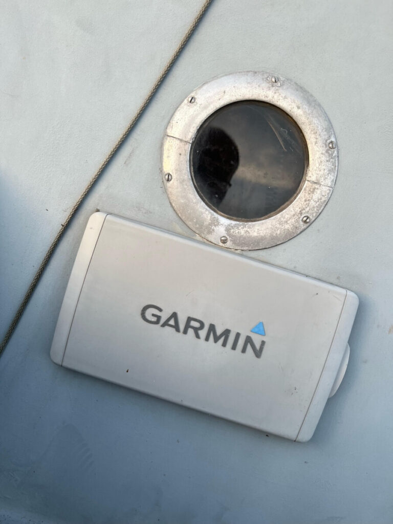 Garmin 95sv chart plotter