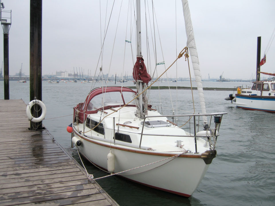 Sabre 27 Moons Cross